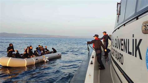 A­y­v­a­l­ı­k­’­t­a­ ­T­ü­r­k­ ­k­a­r­a­ ­s­u­l­a­r­ı­n­a­ ­i­t­i­l­e­n­ ­3­4­ ­g­ö­ç­m­e­n­ ­k­u­r­t­a­r­ı­l­d­ı­